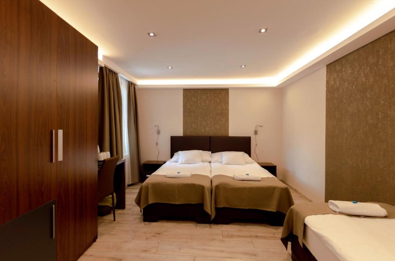 Ven Diofa De Lux Panzio Bed & Breakfast Szeged Luaran gambar