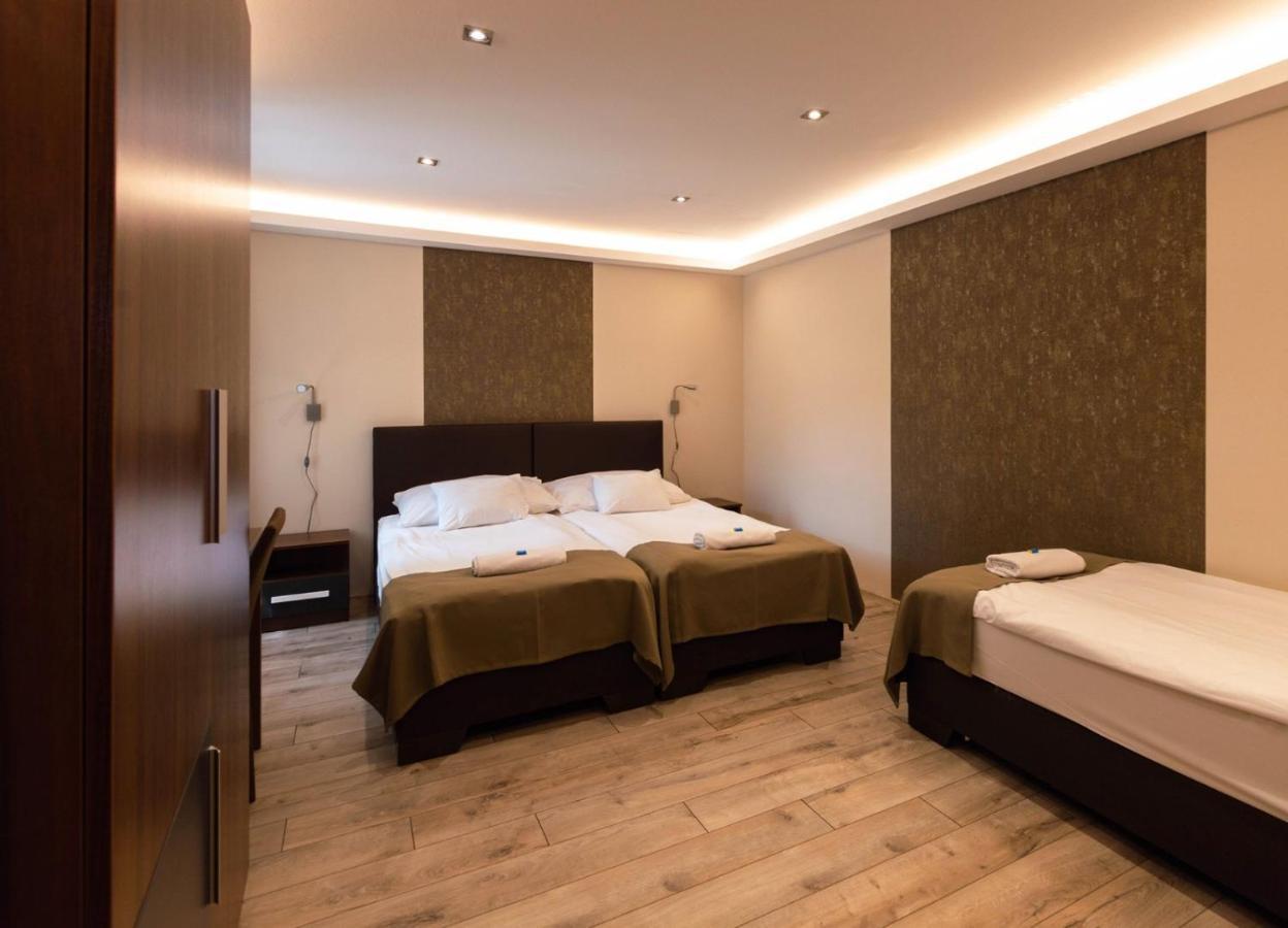 Ven Diofa De Lux Panzio Bed & Breakfast Szeged Luaran gambar