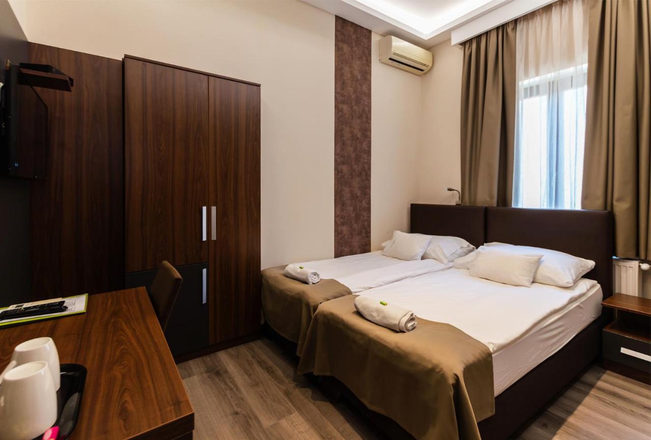 Ven Diofa De Lux Panzio Bed & Breakfast Szeged Luaran gambar