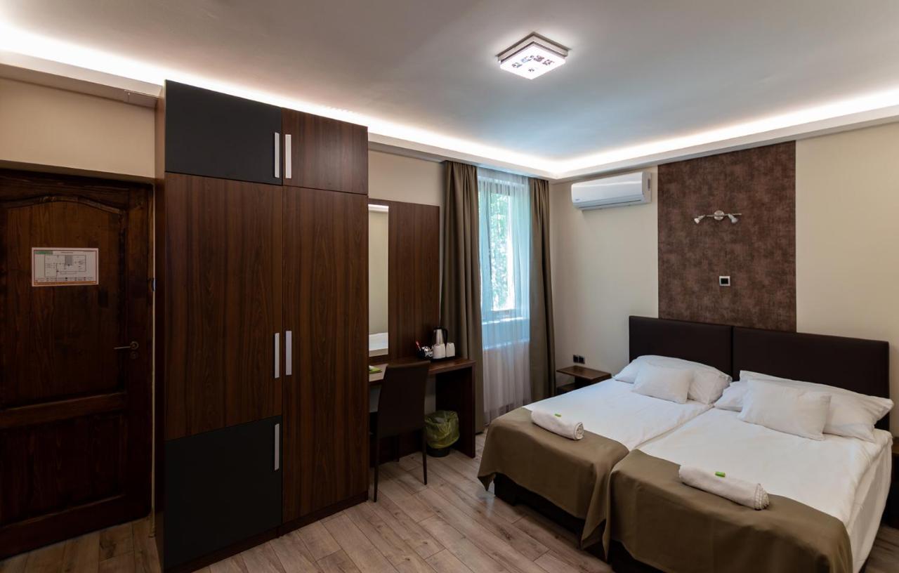 Ven Diofa De Lux Panzio Bed & Breakfast Szeged Luaran gambar