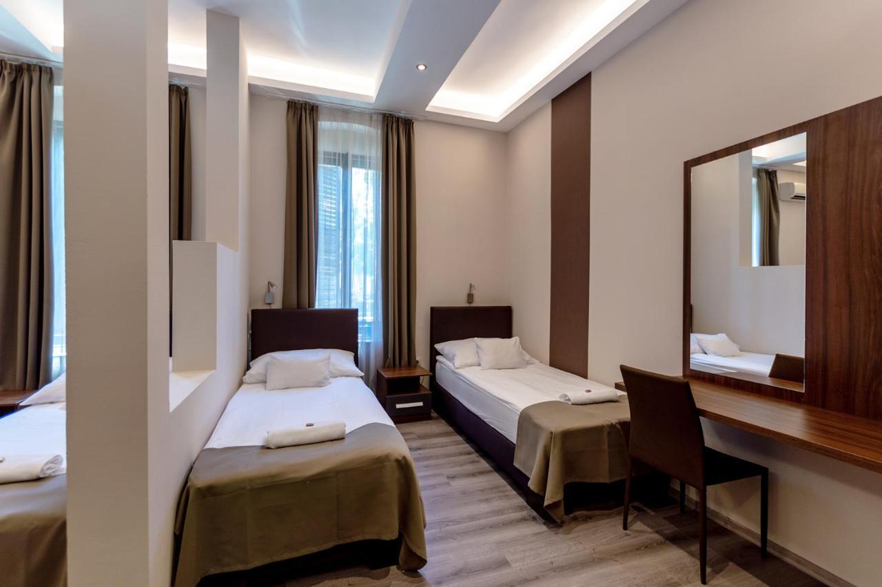 Ven Diofa De Lux Panzio Bed & Breakfast Szeged Luaran gambar