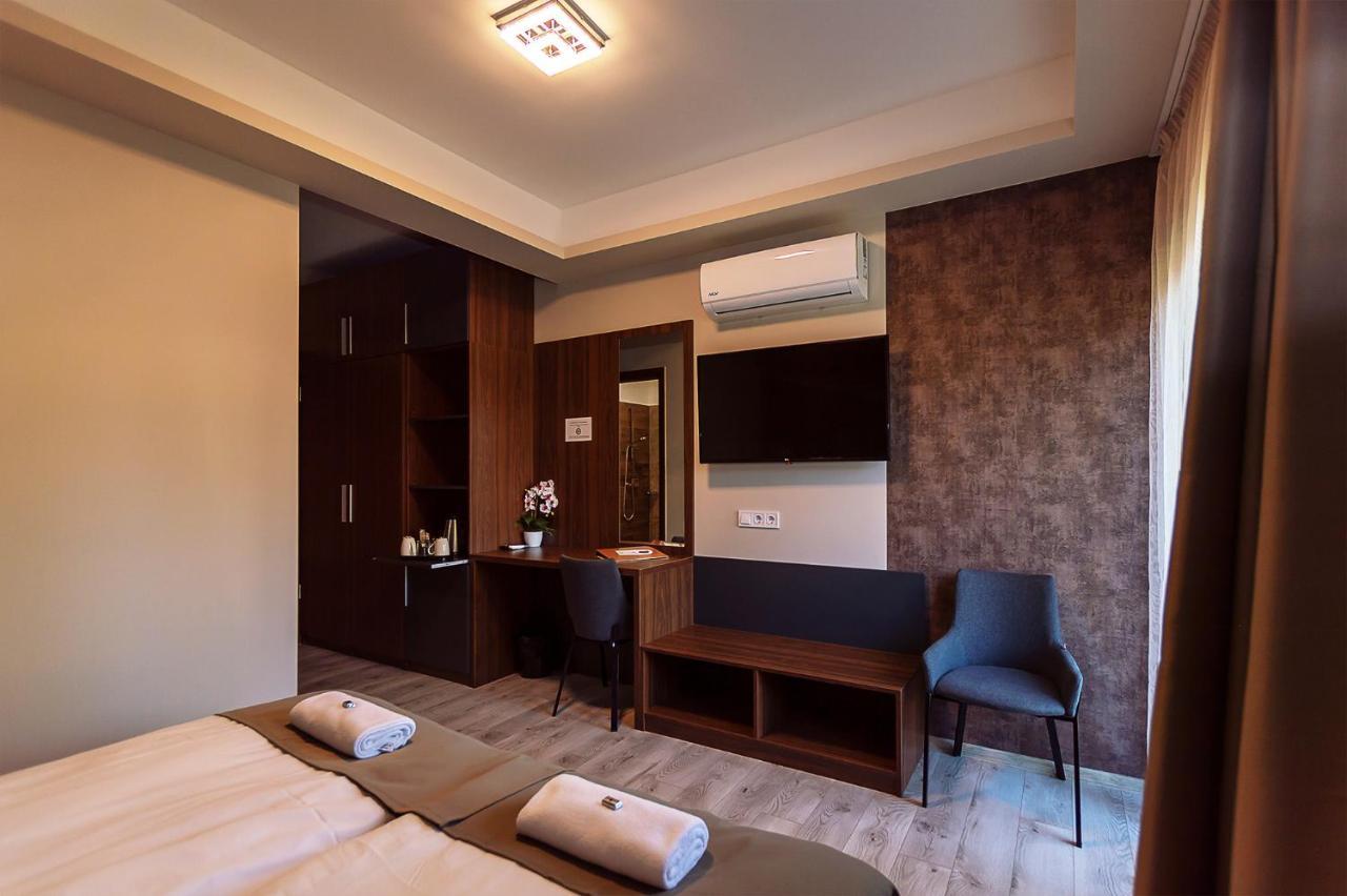 Ven Diofa De Lux Panzio Bed & Breakfast Szeged Luaran gambar