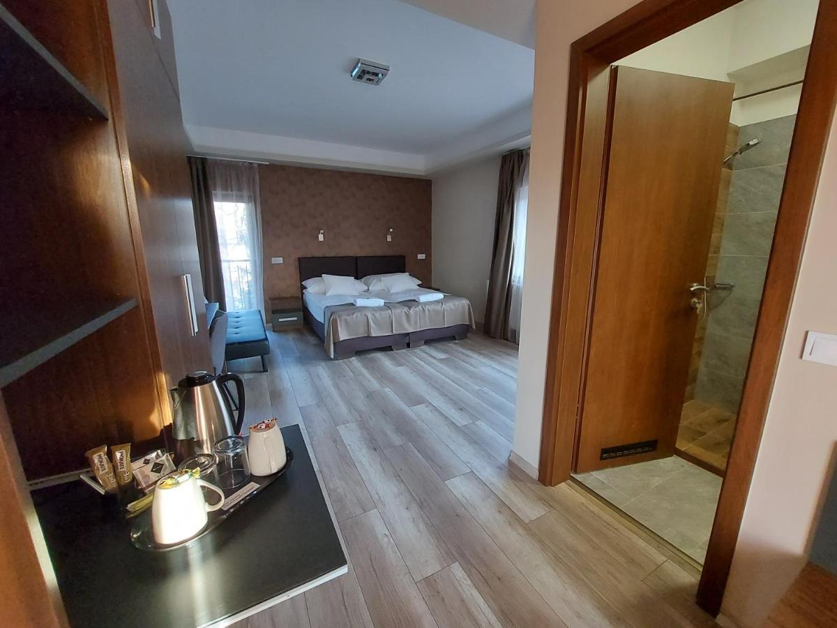 Ven Diofa De Lux Panzio Bed & Breakfast Szeged Luaran gambar