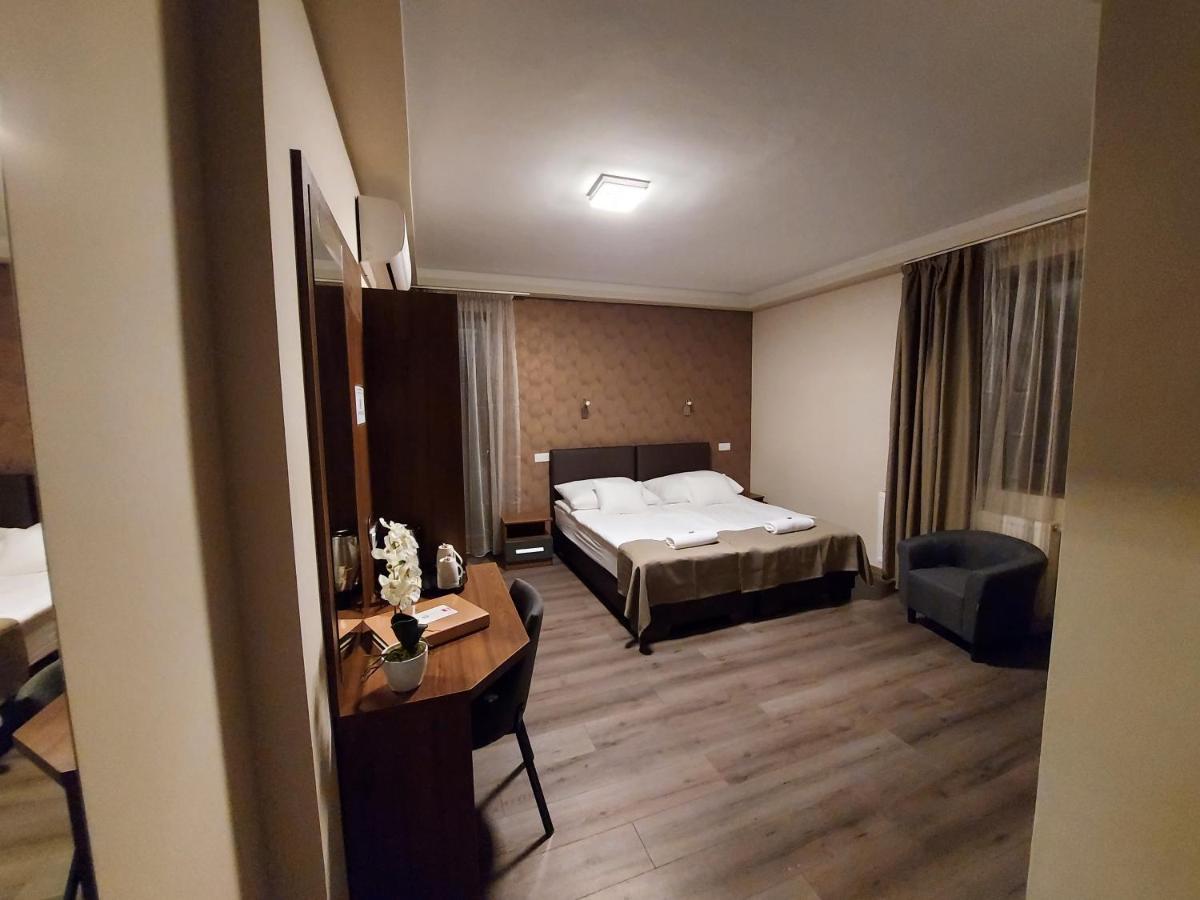 Ven Diofa De Lux Panzio Bed & Breakfast Szeged Luaran gambar