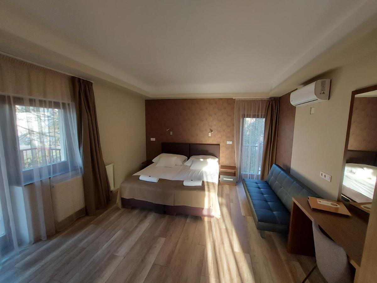 Ven Diofa De Lux Panzio Bed & Breakfast Szeged Luaran gambar
