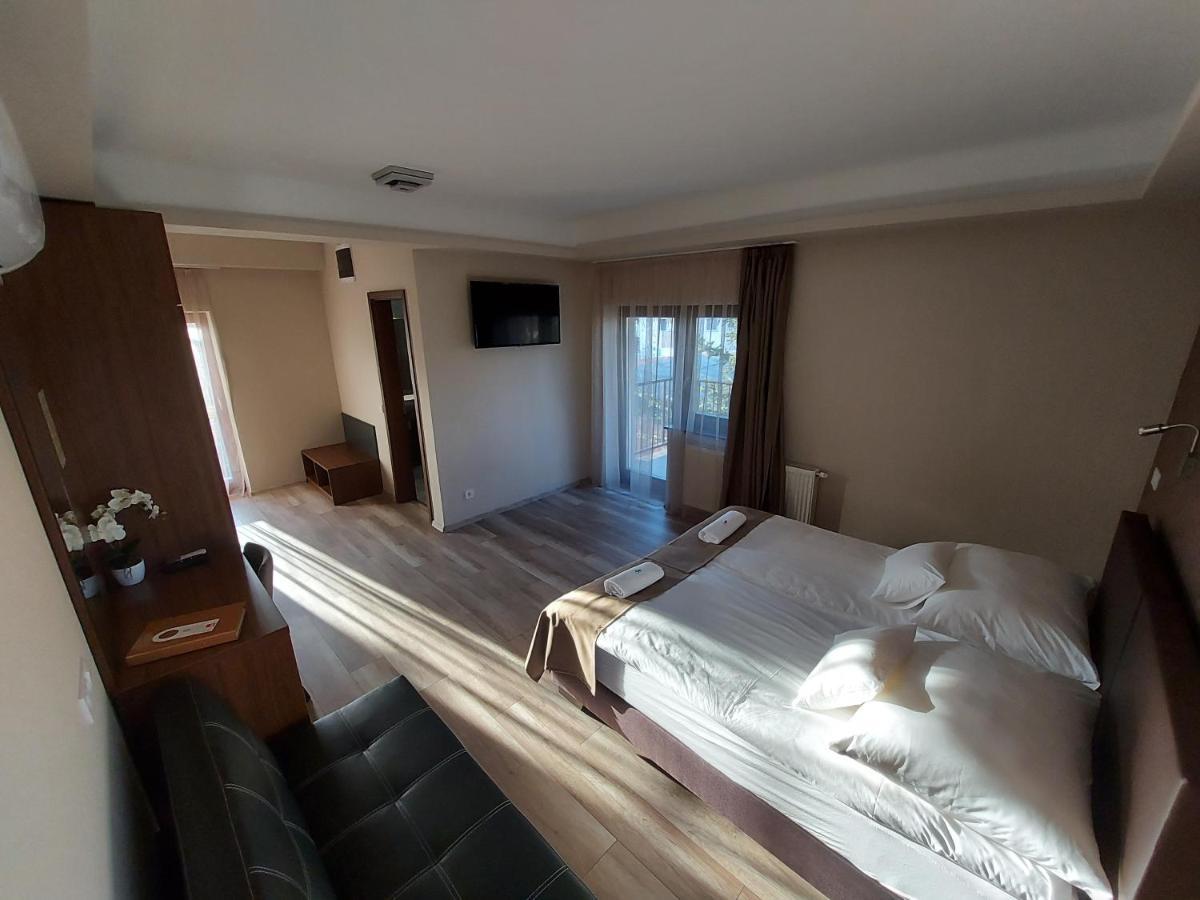 Ven Diofa De Lux Panzio Bed & Breakfast Szeged Luaran gambar