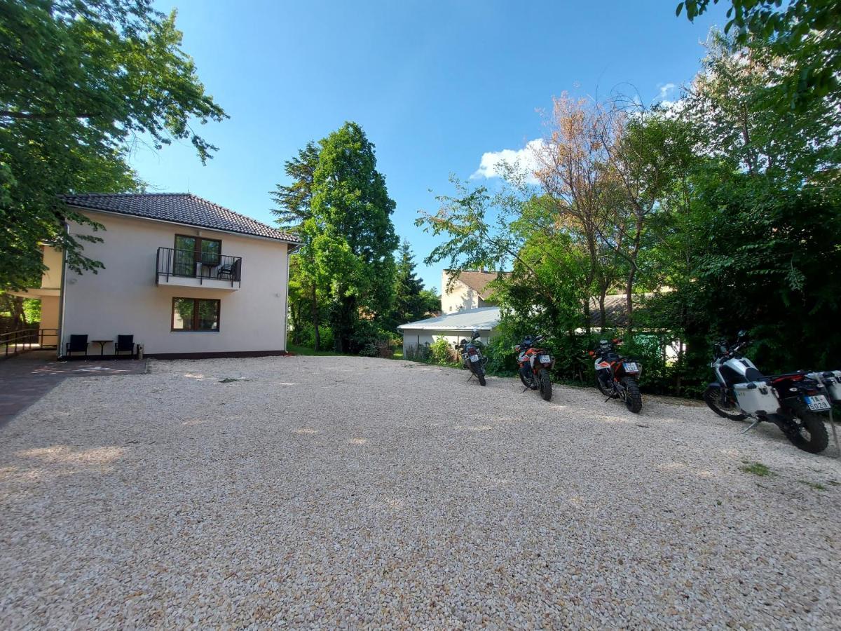 Ven Diofa De Lux Panzio Bed & Breakfast Szeged Luaran gambar