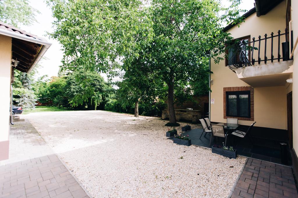 Ven Diofa De Lux Panzio Bed & Breakfast Szeged Luaran gambar