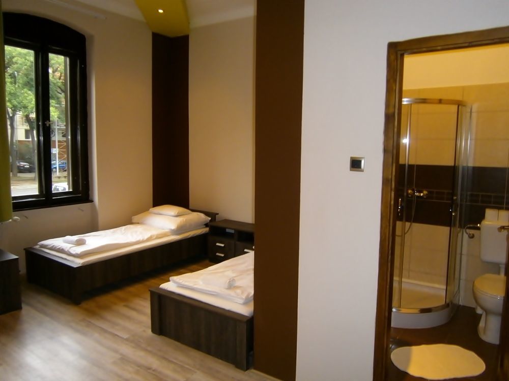 Ven Diofa De Lux Panzio Bed & Breakfast Szeged Luaran gambar